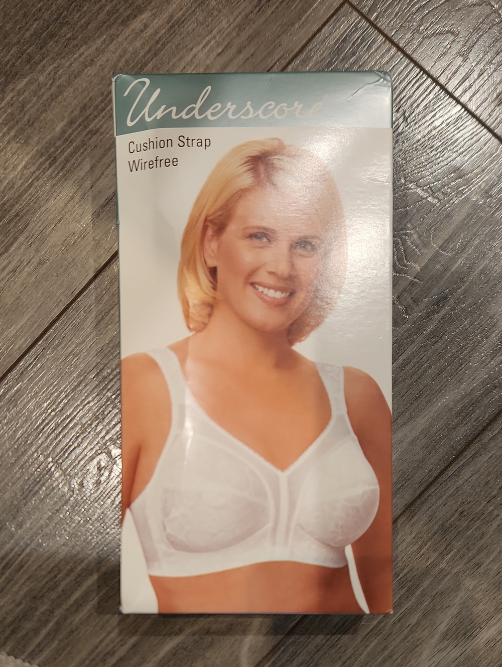 NWT Underscore Cushion Strap Wirefree Bra Sz 44C